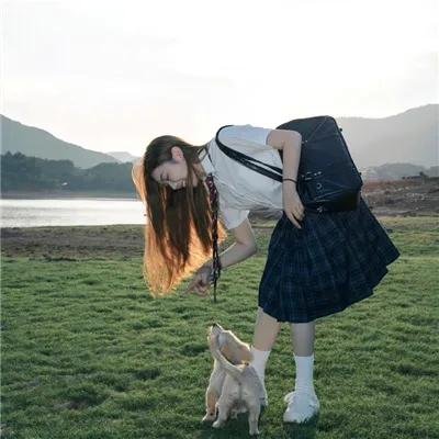 泄密者